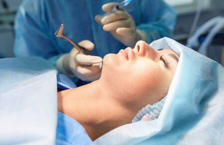 薬剤治療：トレチノイン・ハイドロキノンを活用したシミ改善の実際