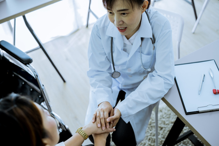 日本の保険制度とフォトフェイシャル：自由診療との違いを理解しよう