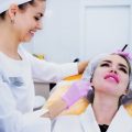 美容皮膚科体験インタビュー：実際に毛穴治療を受けた人の感想と変化